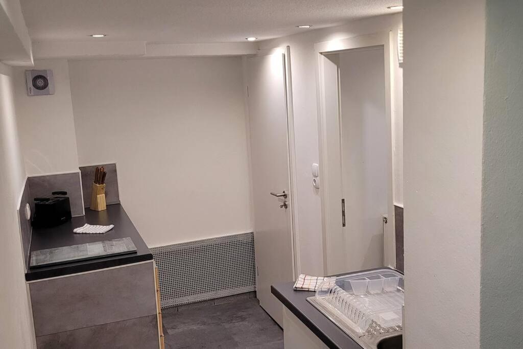 Villa Blanca, W-Lan, Office レバークーゼン エクステリア 写真